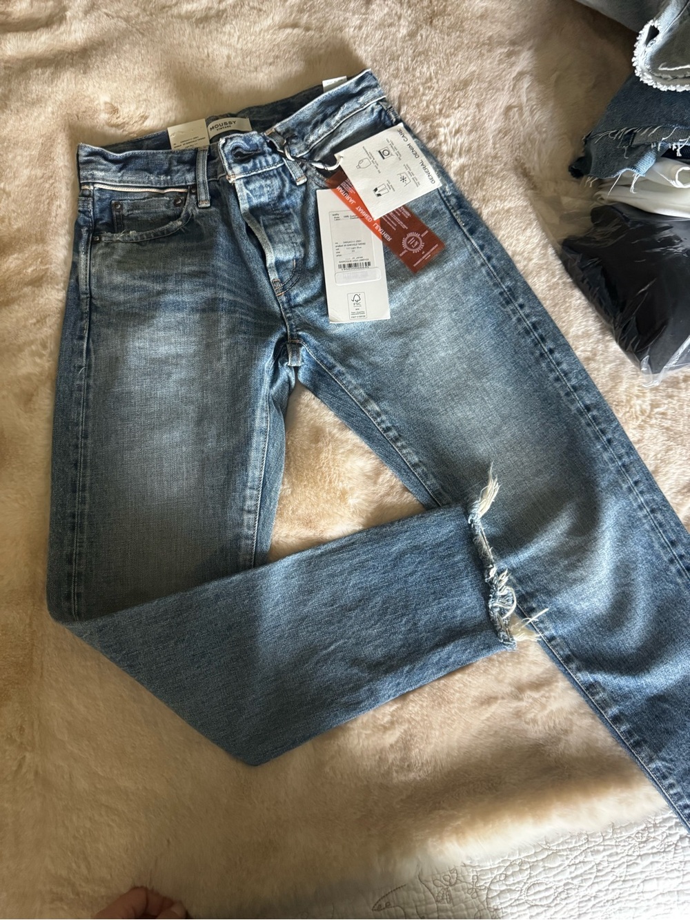 Moussy Vintage Banksville Tapered Jeans NWT Size 23 Made in Japan